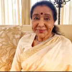 Legendary singer Asha Bhosle suffers cardiac arrest, rushed to Breach Candy hospital in Mumbai | Hindi Movie News – The Times of India